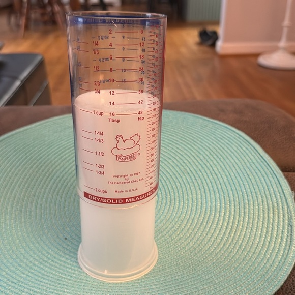 Vintage The Pampered Chef Measure-All Cup 2 Cup Liquid and Solid Measuring Cup - Picture 5 of 6